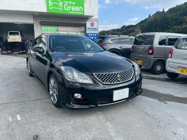 クラウン ２．５アスリート　ナビパッケージ　ナビＴＶ　バックカメラ　スマートキー　プッシュスタート　クルーズコントロール　パワーシート　ＥＴＣ　アルミホイール　ＡＢＳ　エアバッグ　横滑り防止装置　盗難防止システム（22枚目）