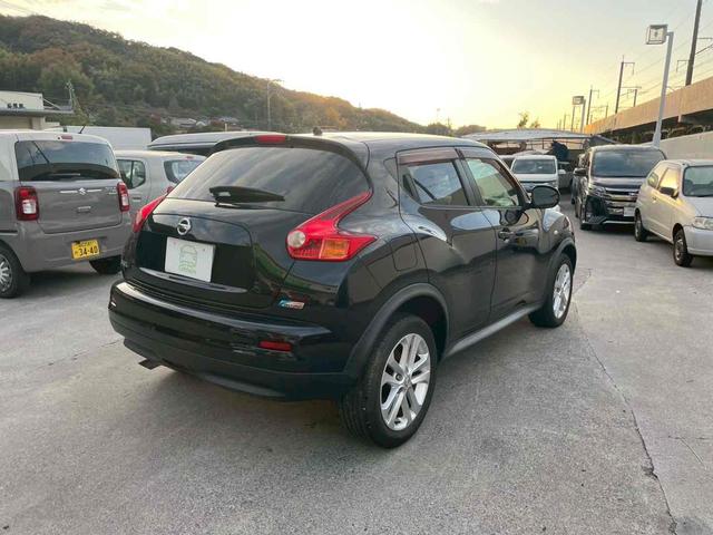 ジューク 16GT バックカメラ TV オートライト アルミホイール スマートキー 電動格納ミラー CVT 衝突安全ボディ CD DVD再生 ミュージックプレイヤー接続可 Bluetooth ABS ESC エアコン(15枚目)