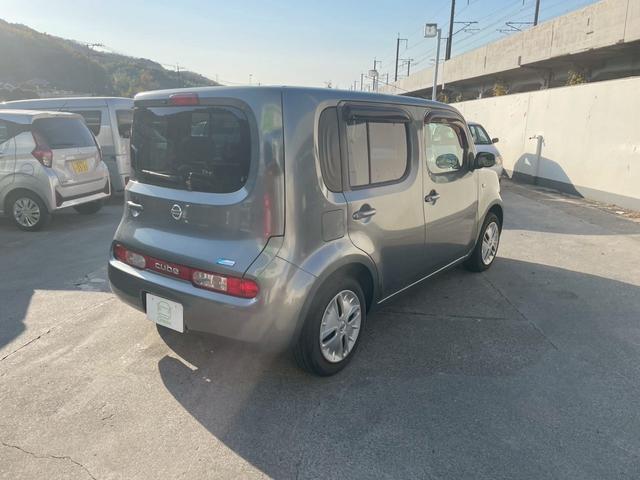 キューブ 15X Mセレクション エアコン パワーウィンドウ 衝突安全ボディ 盗難防止システム スマートキー ベンチシート 寒冷地仕様 ABS CDプレイヤー AUX端子(4枚目)