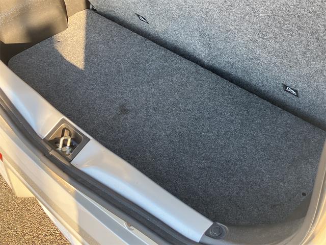 アルト Ｌ　ＴＶ　クリアランスソナー　レーンアシスト　衝突被害軽減システム　オートライト　アイドリングストップ　シートヒーター　ＣＶＴ　ＡＢＳ　ＥＳＣ　ＣＤ　ミュージックプレイヤー接続可　アルミホイール　エアコン（12枚目）