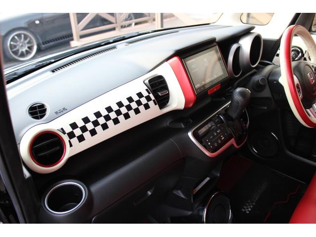 �h���C�u���R�[�_�[�A�i�r�A�I�[�f�B�I�Ȃǒǉ��p�[�c�̎��t�������C�y�ɂ����k�������B������񎝂����݂ł��n�j�ł��B