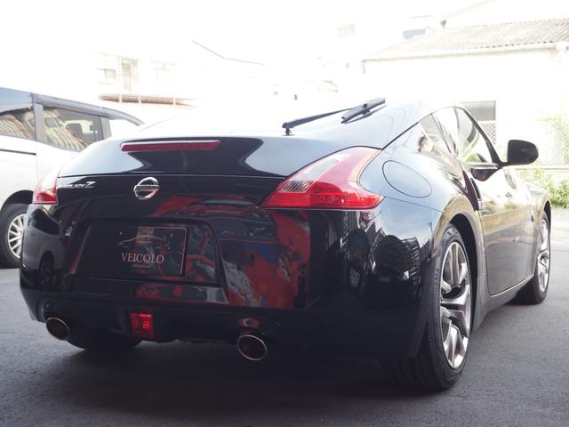 フェアレディＺ バージョンＴ　純正ナビ　ワンセグ　バックカメラ　ハーフレザーシート　シートヒーター　ＢＯＳＥサウンド　パワーシート　パドルシフト　ステアリングスイッチ　純正１８アルミ　ＥＴＣ　ＨＩＤヘッドライト　プッシュスタート（5枚目）