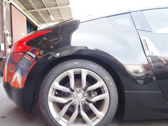 フェアレディＺ バージョンＴ　純正ナビ　ワンセグ　バックカメラ　ハーフレザーシート　シートヒーター　ＢＯＳＥサウンド　パワーシート　パドルシフト　ステアリングスイッチ　純正１８アルミ　ＥＴＣ　ＨＩＤヘッドライト　プッシュスタート（25枚目）