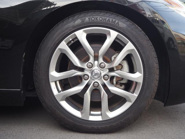 フェアレディＺ バージョンＴ　純正ナビ　ワンセグ　バックカメラ　ハーフレザーシート　シートヒーター　ＢＯＳＥサウンド　パワーシート　パドルシフト　ステアリングスイッチ　純正１８アルミ　ＥＴＣ　ＨＩＤヘッドライト　プッシュスタート（30枚目）