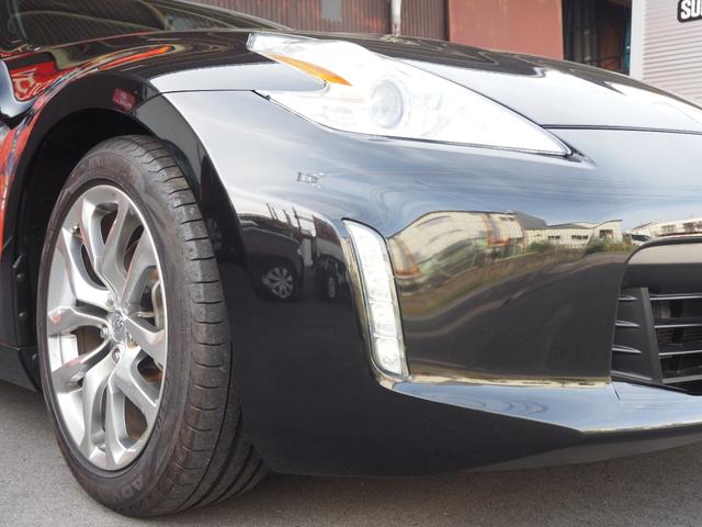 フェアレディＺ バージョンＴ　純正ナビ　ワンセグ　バックカメラ　ハーフレザーシート　シートヒーター　ＢＯＳＥサウンド　パワーシート　パドルシフト　ステアリングスイッチ　純正１８アルミ　ＥＴＣ　ＨＩＤヘッドライト　プッシュスタート（31枚目）