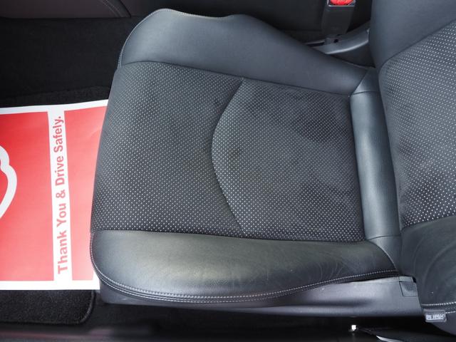 フェアレディＺ バージョンＴ　純正ナビ　ワンセグ　バックカメラ　ハーフレザーシート　シートヒーター　ＢＯＳＥサウンド　パワーシート　パドルシフト　ステアリングスイッチ　純正１８アルミ　ＥＴＣ　ＨＩＤヘッドライト　プッシュスタート（65枚目）