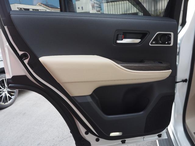 ランドクルーザー ＺＸ　メーカーナビ　フルセグ　３６０°カメラ　リアエンターテインメント　クールＢＯＸ　寒冷地仕様　ベージュレザー　サンルーフ　７人乗り　パワーシート　パワーハッチ　ベンチレーション　シートヒーター（77枚目）
