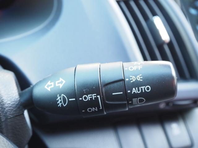 オデッセイ アブソルート 純正ナビ バックカメラ ハーフレザーシート HIDヘッドライト 純正18インチアルミホイール ETC キーレスキー オートエアコン 純正エアロ ステアリングスイッチ パドルシフト クルーズコントロール(39枚目)