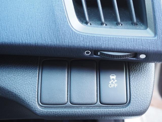 オデッセイ アブソルート 純正ナビ バックカメラ ハーフレザーシート HIDヘッドライト 純正18インチアルミホイール ETC キーレスキー オートエアコン 純正エアロ ステアリングスイッチ パドルシフト クルーズコントロール(52枚目)