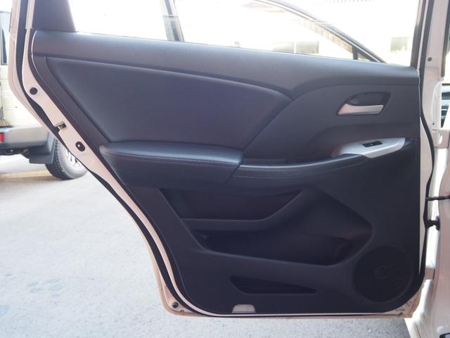 オデッセイ アブソルート 純正ナビ バックカメラ ハーフレザーシート HIDヘッドライト 純正18インチアルミホイール ETC キーレスキー オートエアコン 純正エアロ ステアリングスイッチ パドルシフト クルーズコントロール(74枚目)