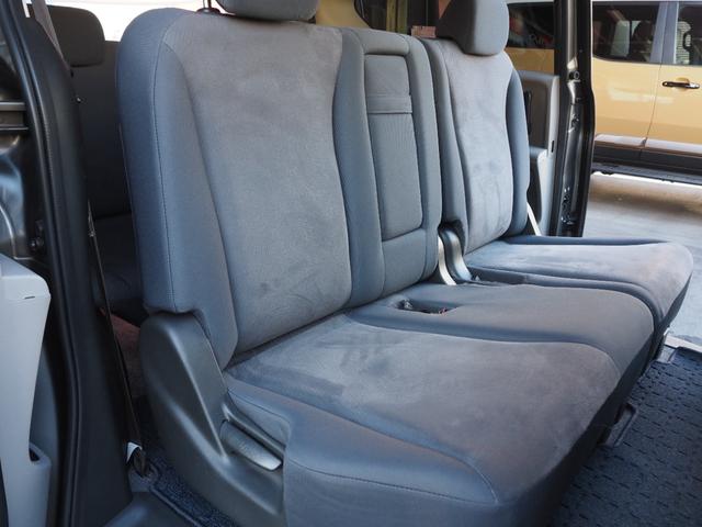 フリード Ｇ　Ｌパッケージ　純正ナビ　バックカメラ　電動スライドドア　ＥＴＣ　ワンオーナー　キーレスキー　純正ホイールキャップ　電動格納ミラー　ステアリングスイッチ　ウィンカーミラー（11枚目）