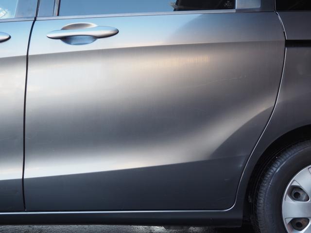 フリード Ｇ　Ｌパッケージ　純正ナビ　バックカメラ　電動スライドドア　ＥＴＣ　ワンオーナー　キーレスキー　純正ホイールキャップ　電動格納ミラー　ステアリングスイッチ　ウィンカーミラー（25枚目）