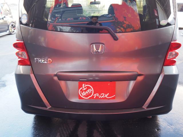 フリード Ｇ　Ｌパッケージ　純正ナビ　バックカメラ　電動スライドドア　ＥＴＣ　ワンオーナー　キーレスキー　純正ホイールキャップ　電動格納ミラー　ステアリングスイッチ　ウィンカーミラー（30枚目）