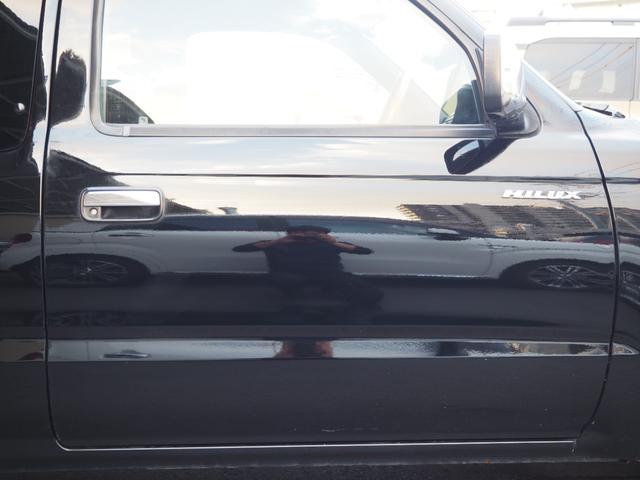 ハイラックススポーツピック 　社外オーディオ　Ｂｌｕｅｔｏｏｔｈオーディオ　ムーンルーフ　ナルディウッドステアリング　トノカバー　社外１５インチアルミホイール　パワーステアリング　パワーウィンドウ　エアコン　ＥＴＣ（33枚目）