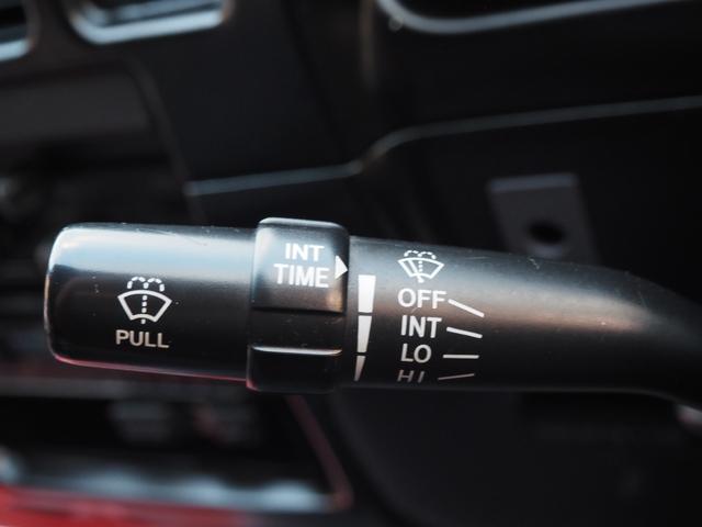 ハイラックススポーツピック 　社外オーディオ　Ｂｌｕｅｔｏｏｔｈオーディオ　ムーンルーフ　ナルディウッドステアリング　トノカバー　社外１５インチアルミホイール　パワーステアリング　パワーウィンドウ　エアコン　ＥＴＣ（40枚目）