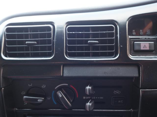 ハイラックススポーツピック 　社外オーディオ　Ｂｌｕｅｔｏｏｔｈオーディオ　ムーンルーフ　ナルディウッドステアリング　トノカバー　社外１５インチアルミホイール　パワーステアリング　パワーウィンドウ　エアコン　ＥＴＣ（42枚目）