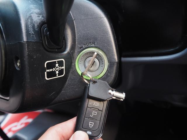 ハイラックススポーツピック 　社外オーディオ　Ｂｌｕｅｔｏｏｔｈオーディオ　ムーンルーフ　ナルディウッドステアリング　トノカバー　社外１５インチアルミホイール　パワーステアリング　パワーウィンドウ　エアコン　ＥＴＣ（46枚目）