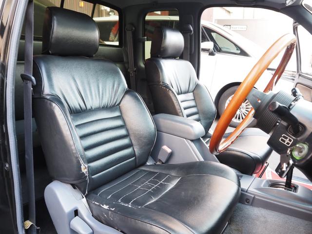 ハイラックススポーツピック 　社外オーディオ　Ｂｌｕｅｔｏｏｔｈオーディオ　ムーンルーフ　ナルディウッドステアリング　トノカバー　社外１５インチアルミホイール　パワーステアリング　パワーウィンドウ　エアコン　ＥＴＣ（52枚目）