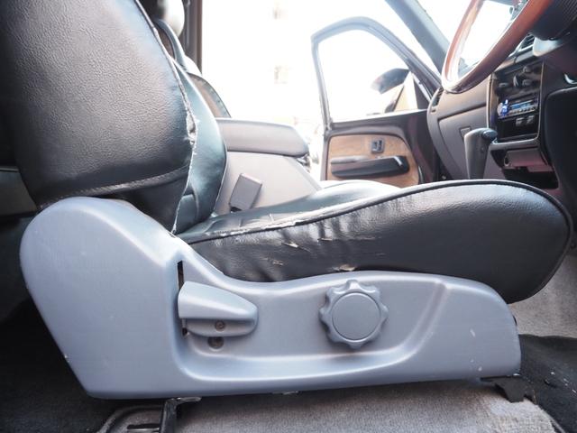 ハイラックススポーツピック 　社外オーディオ　Ｂｌｕｅｔｏｏｔｈオーディオ　ムーンルーフ　ナルディウッドステアリング　トノカバー　社外１５インチアルミホイール　パワーステアリング　パワーウィンドウ　エアコン　ＥＴＣ（55枚目）