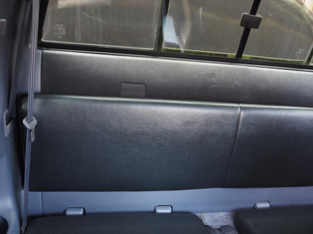 ハイラックススポーツピック 　社外オーディオ　Ｂｌｕｅｔｏｏｔｈオーディオ　ムーンルーフ　ナルディウッドステアリング　トノカバー　社外１５インチアルミホイール　パワーステアリング　パワーウィンドウ　エアコン　ＥＴＣ（57枚目）