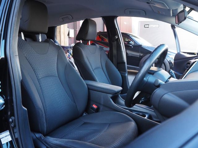 プリウス Ｓ　社外ナビ　フルセグ　バックカメラ　レーダークルーズ　オートハイビーム　ステアリングスイッチ　レーンディパーチャーアラート　ＬＥＤヘッドライト　純正１５インチアルミホイール　ワンオーナー　ＥＴＣ（56枚目）