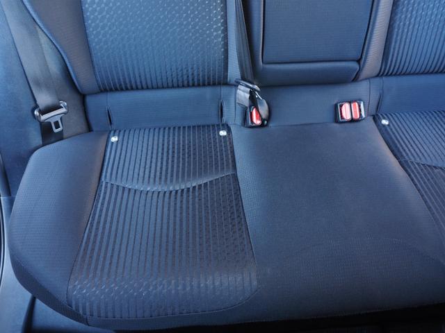 プリウス Ｓ　社外ナビ　フルセグ　バックカメラ　レーダークルーズ　オートハイビーム　ステアリングスイッチ　レーンディパーチャーアラート　ＬＥＤヘッドライト　純正１５インチアルミホイール　ワンオーナー　ＥＴＣ（63枚目）