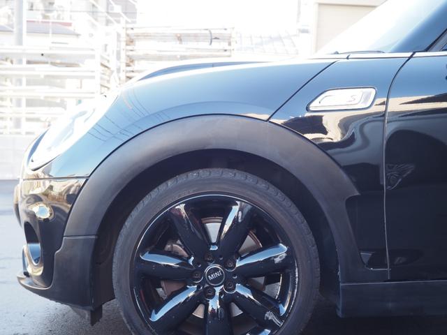 ＭＩＮＩ クーパーＳＤ　クラブマン　純正ナビ　バックカメラ　ハーフレザーシート　ＬＥＤヘッドライト　純正１８インチアルミホイール　ＥＴＣ　プッシュスタート　ステアリングスイッチ　クルーズコントロール　シートヒーター（19枚目）