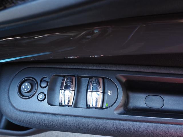 ＭＩＮＩ クーパーＳＤ　クラブマン　純正ナビ　バックカメラ　ハーフレザーシート　ＬＥＤヘッドライト　純正１８インチアルミホイール　ＥＴＣ　プッシュスタート　ステアリングスイッチ　クルーズコントロール　シートヒーター（60枚目）