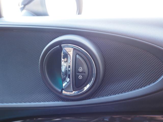 ＭＩＮＩ クーパーＳＤ　クラブマン　純正ナビ　バックカメラ　ハーフレザーシート　ＬＥＤヘッドライト　純正１８インチアルミホイール　ＥＴＣ　プッシュスタート　ステアリングスイッチ　クルーズコントロール　シートヒーター（61枚目）