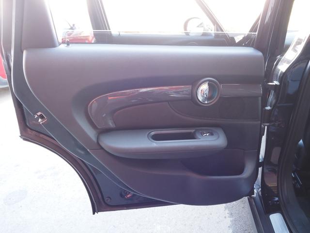 ＭＩＮＩ クーパーＳＤ　クラブマン　純正ナビ　バックカメラ　ハーフレザーシート　ＬＥＤヘッドライト　純正１８インチアルミホイール　ＥＴＣ　プッシュスタート　ステアリングスイッチ　クルーズコントロール　シートヒーター（70枚目）