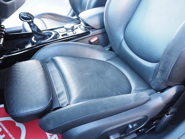 ＭＩＮＩ クーパーＳＤ　クラブマン　純正ナビ　バックカメラ　ハーフレザーシート　ＬＥＤヘッドライト　純正１８インチアルミホイール　ＥＴＣ　プッシュスタート　ステアリングスイッチ　クルーズコントロール　シートヒーター（74枚目）