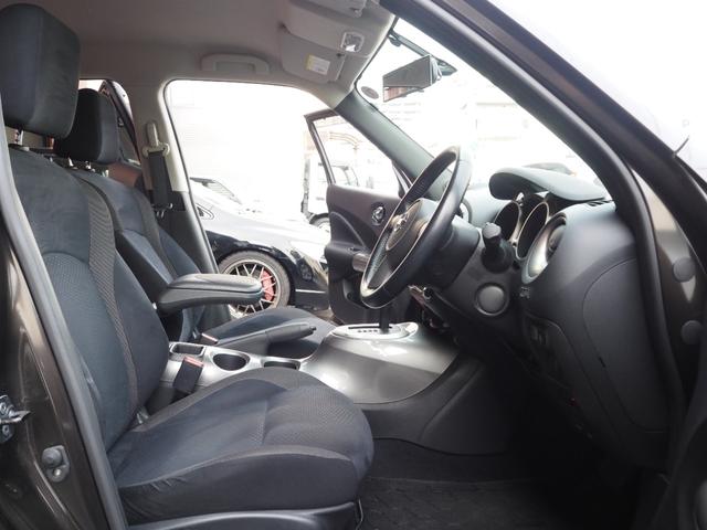 ジューク １５ＲＸ　アーバンセレクション　ナビ　ワンセグ　バックカメラ　ＨＩＤヘッドライト　純正１７インチアルミホイール　プッシュスタート　オートライト　ＥＴＣ　電動格納ミラー　オートライト　オートエアコン（8枚目）