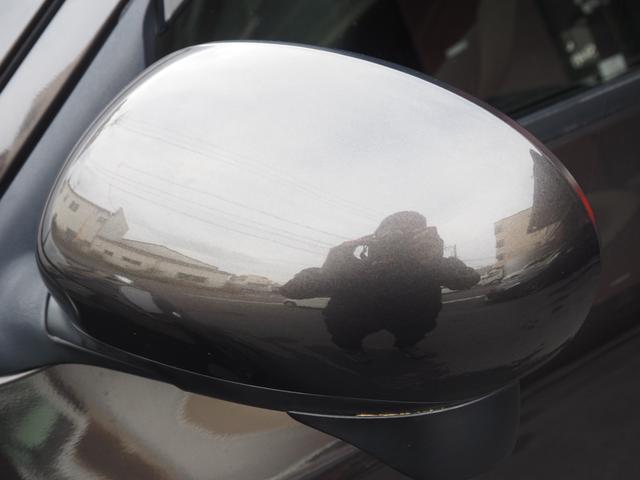 ジューク １５ＲＸ　アーバンセレクション　ナビ　ワンセグ　バックカメラ　ＨＩＤヘッドライト　純正１７インチアルミホイール　プッシュスタート　オートライト　ＥＴＣ　電動格納ミラー　オートライト　オートエアコン（19枚目）