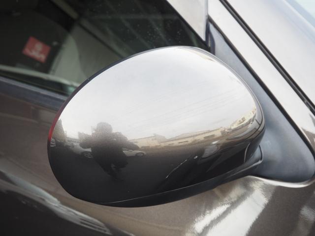 ジューク １５ＲＸ　アーバンセレクション　ナビ　ワンセグ　バックカメラ　ＨＩＤヘッドライト　純正１７インチアルミホイール　プッシュスタート　オートライト　ＥＴＣ　電動格納ミラー　オートライト　オートエアコン（32枚目）