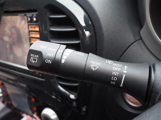 ジューク １５ＲＸ　アーバンセレクション　ナビ　ワンセグ　バックカメラ　ＨＩＤヘッドライト　純正１７インチアルミホイール　プッシュスタート　オートライト　ＥＴＣ　電動格納ミラー　オートライト　オートエアコン（37枚目）