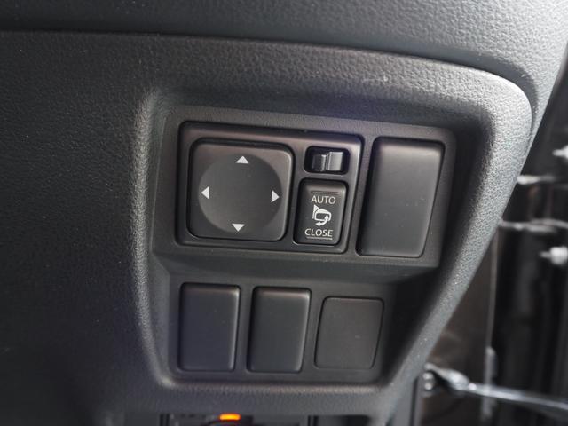 ジューク １５ＲＸ　アーバンセレクション　ナビ　ワンセグ　バックカメラ　ＨＩＤヘッドライト　純正１７インチアルミホイール　プッシュスタート　オートライト　ＥＴＣ　電動格納ミラー　オートライト　オートエアコン（46枚目）