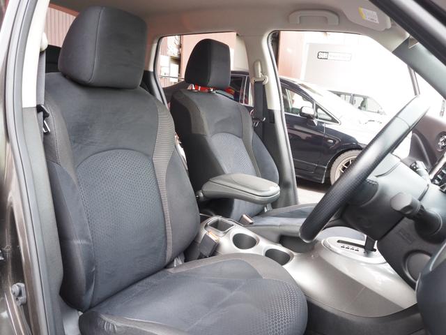 ジューク １５ＲＸ　アーバンセレクション　ナビ　ワンセグ　バックカメラ　ＨＩＤヘッドライト　純正１７インチアルミホイール　プッシュスタート　オートライト　ＥＴＣ　電動格納ミラー　オートライト　オートエアコン（49枚目）