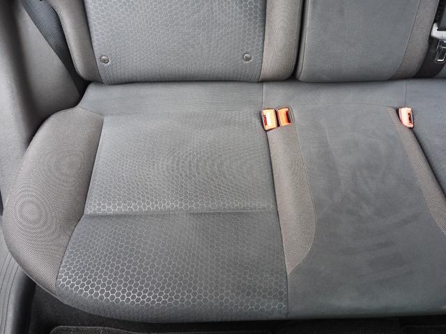 ジューク １５ＲＸ　アーバンセレクション　ナビ　ワンセグ　バックカメラ　ＨＩＤヘッドライト　純正１７インチアルミホイール　プッシュスタート　オートライト　ＥＴＣ　電動格納ミラー　オートライト　オートエアコン（57枚目）