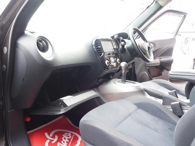 ジューク １５ＲＸ　アーバンセレクション　ナビ　ワンセグ　バックカメラ　ＨＩＤヘッドライト　純正１７インチアルミホイール　プッシュスタート　オートライト　ＥＴＣ　電動格納ミラー　オートライト　オートエアコン（68枚目）