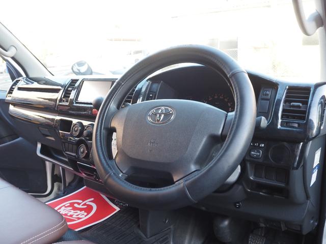 ハイエースバン ロングDX 純正ナビ ワンセグ バックカメラ レザー調シートカバー LEDヘッドライト 社外15インチアルミホイール ホワイトレター ETC キーレスキー 9人乗り(9枚目)