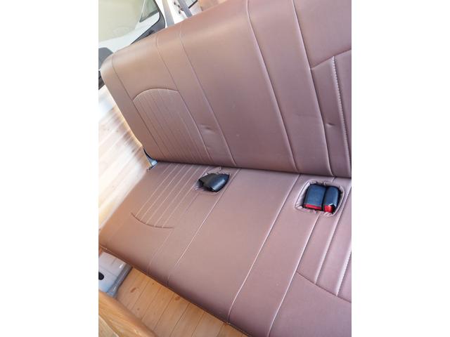 ハイエースバン ロングDX 純正ナビ ワンセグ バックカメラ レザー調シートカバー LEDヘッドライト 社外15インチアルミホイール ホワイトレター ETC キーレスキー 9人乗り(69枚目)