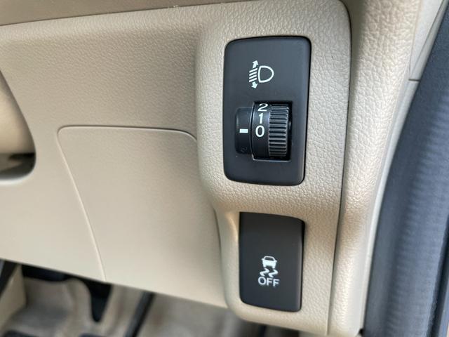 N-BOX G・Lパッケージ 禁煙車 左側電動スライドドア メモリーナビ バックカメラ Bluetooth接続 CD/DVD再生 ドライブレコーダー アイドルストッププッシュスタート スマートキー2個 ETC2.0 取扱説明書(18枚目)