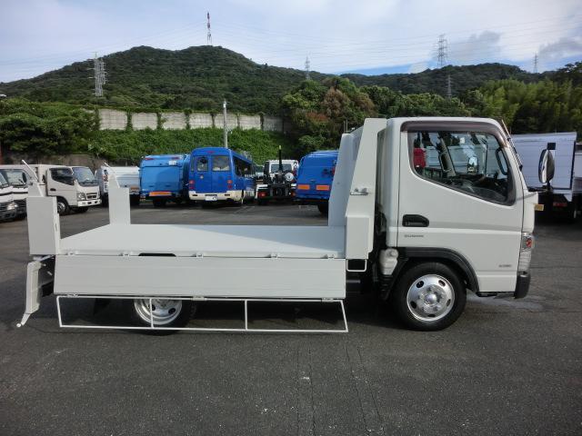 2t積載 全低床 三方開 4ナンバー H23年式 オートマ車 荷台内寸長約3050mm 走行19万キロ(19枚目)