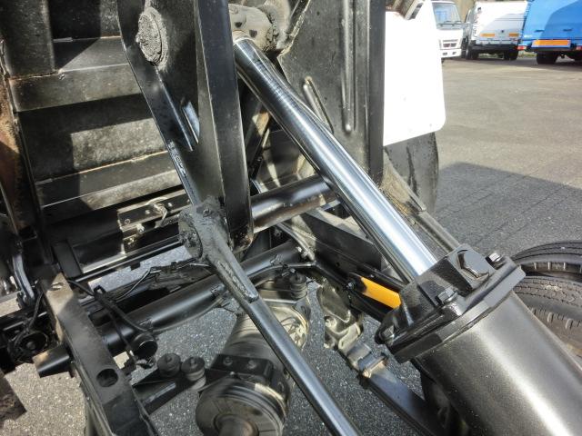 2t積載 全低床 三方開 4ナンバー H23年式 オートマ車 荷台内寸長約3050mm 走行19万キロ(29枚目)