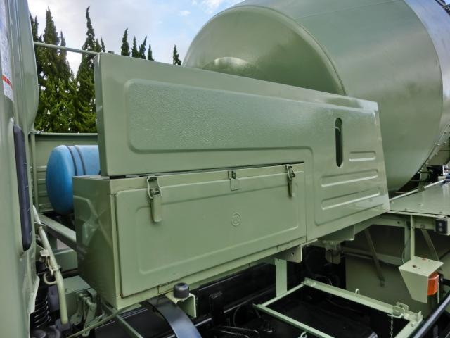 10.92t積載 増トンコンクリートミキサー H20年式 2デフ 新明和8.9m3 混合容量10800kg 走行18万7千kmキロ(12枚目)