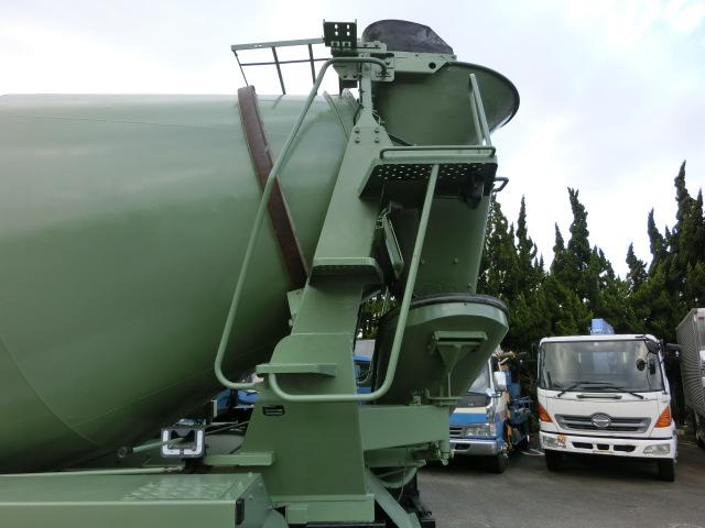10.92t積載 増トンコンクリートミキサー H20年式 2デフ 新明和8.9m3 混合容量10800kg 走行18万7千kmキロ(20枚目)