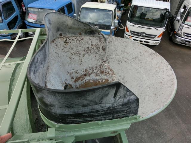 10.92t積載 増トンコンクリートミキサー H20年式 2デフ 新明和8.9m3 混合容量10800kg 走行18万7千kmキロ(27枚目)