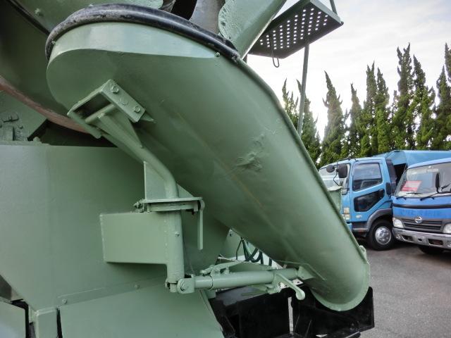 10.92t積載 増トンコンクリートミキサー H20年式 2デフ 新明和8.9m3 混合容量10800kg 走行18万7千kmキロ(36枚目)