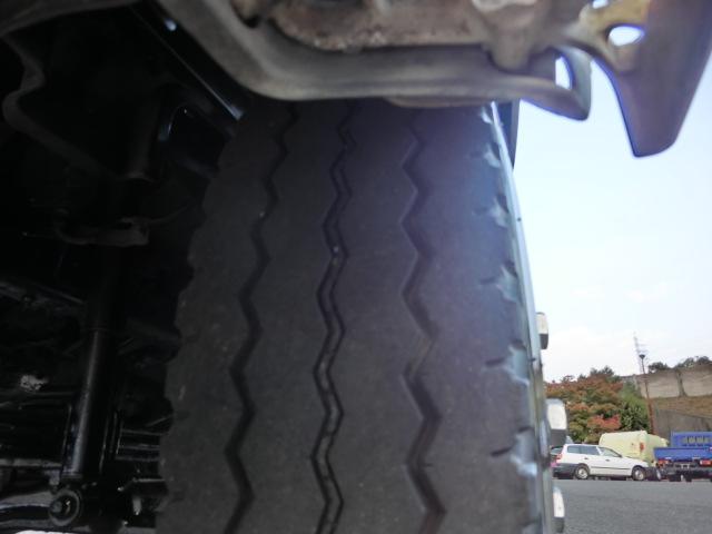 3.15t積載 タダノ3段クレーン付 タダノ2.93t吊 半径7.5m H17年式 走行24万キロ 荷台内寸約 長さ504cm幅212cm深さ41cm 荷台鉄板張り(72枚目)