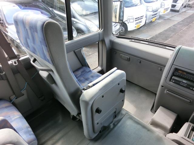 元移動事務室車 移動販売車ベース車 H18年式 横跳ね上げ扉2窓 リア観音開き 販売机付 1万6千キロ(29枚目)